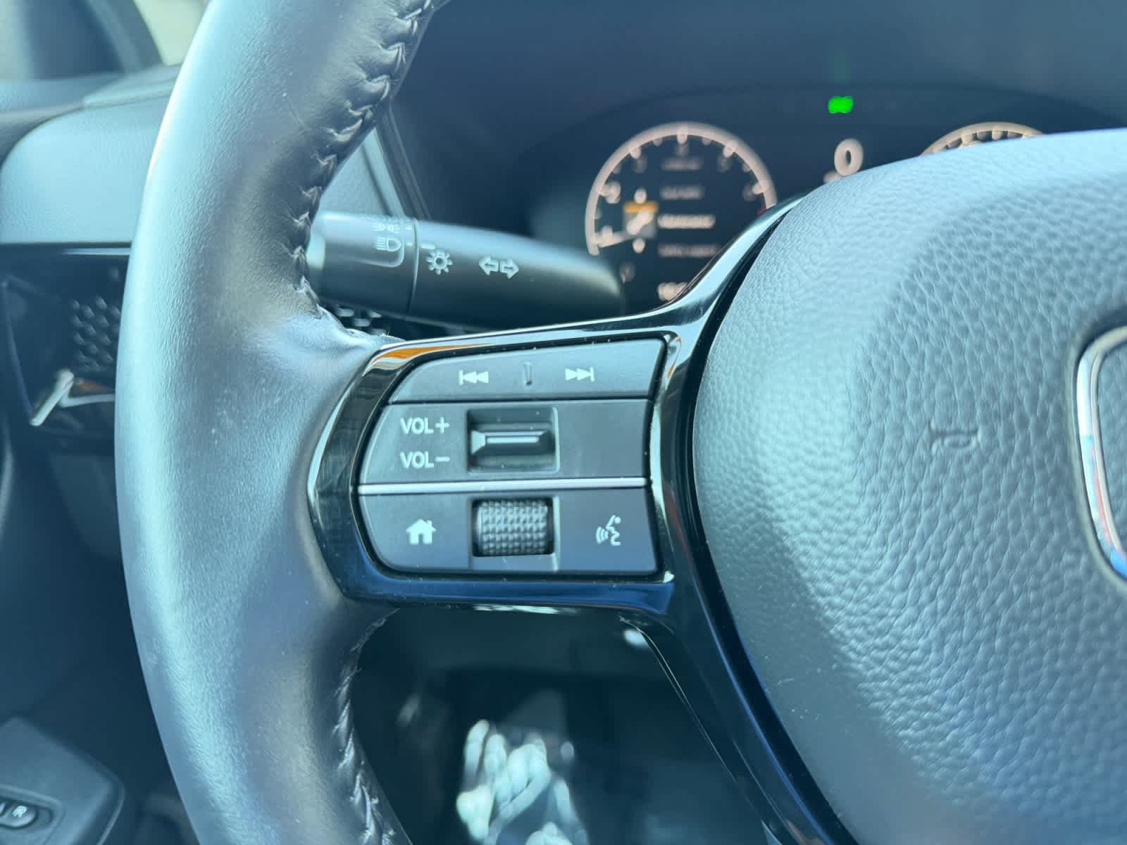 Used 2025 Honda CR-V EX-L image 23