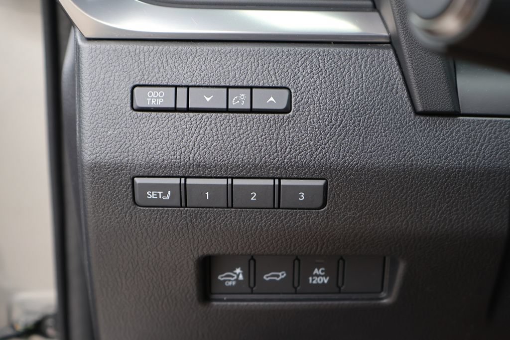 Used 2024 Lexus GX 550 AWD/4WD image 17