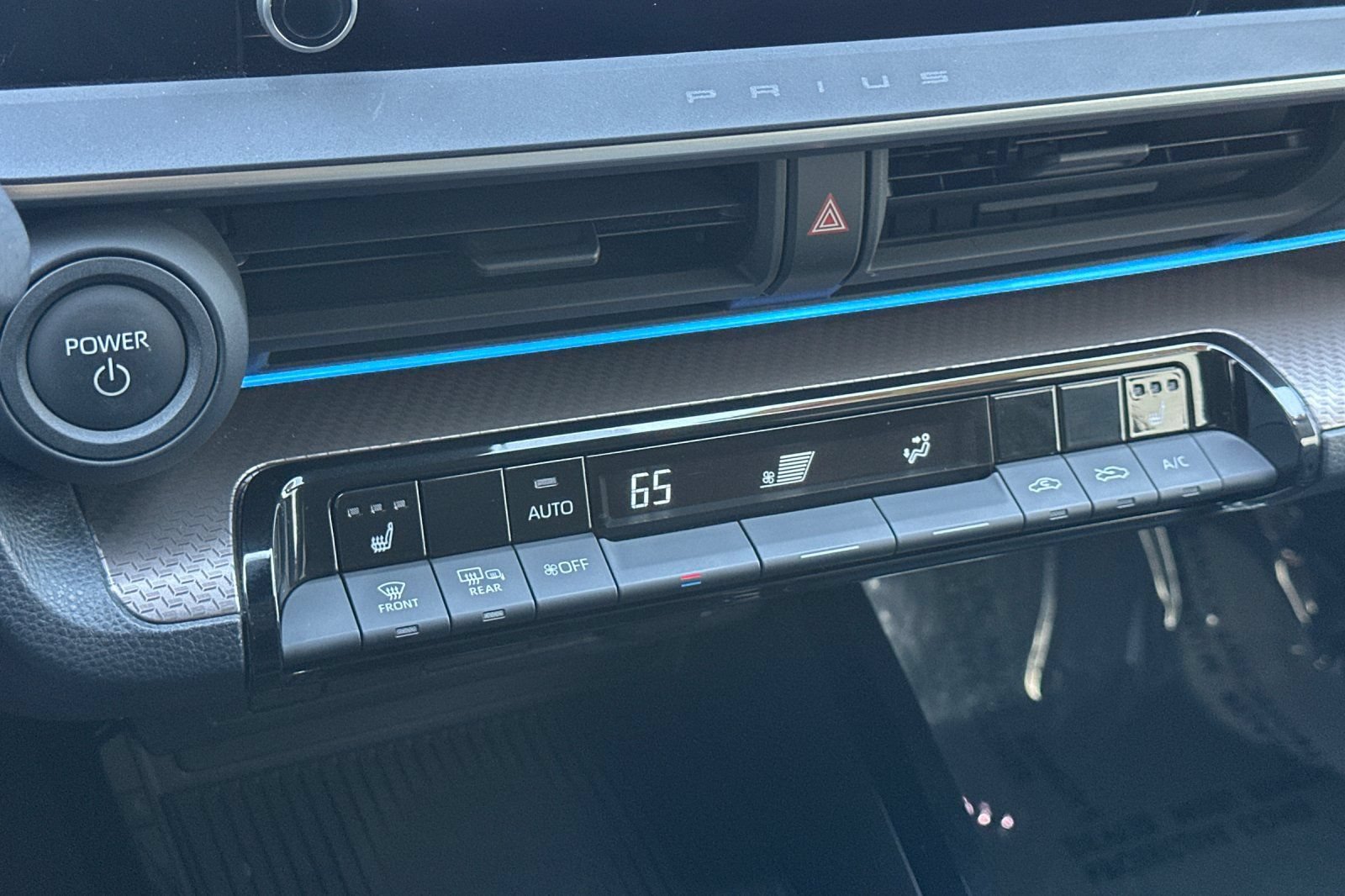 Certified 2023 Toyota Prius XLE FWD image 20