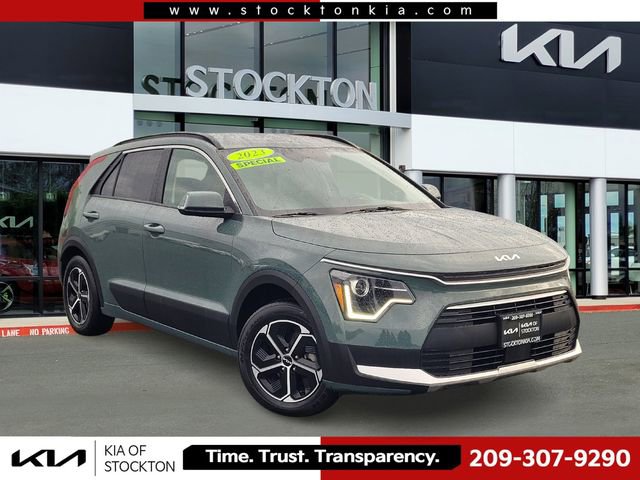 Used 2023 Kia Niro EX image 1