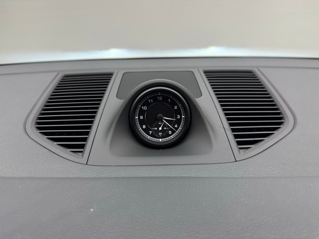 Used 2024 Porsche Macan S image 16