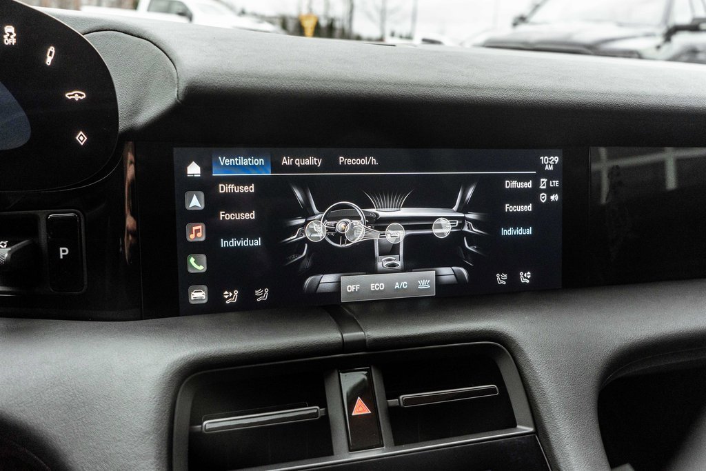 Used 2021 Porsche Taycan 4S image 23