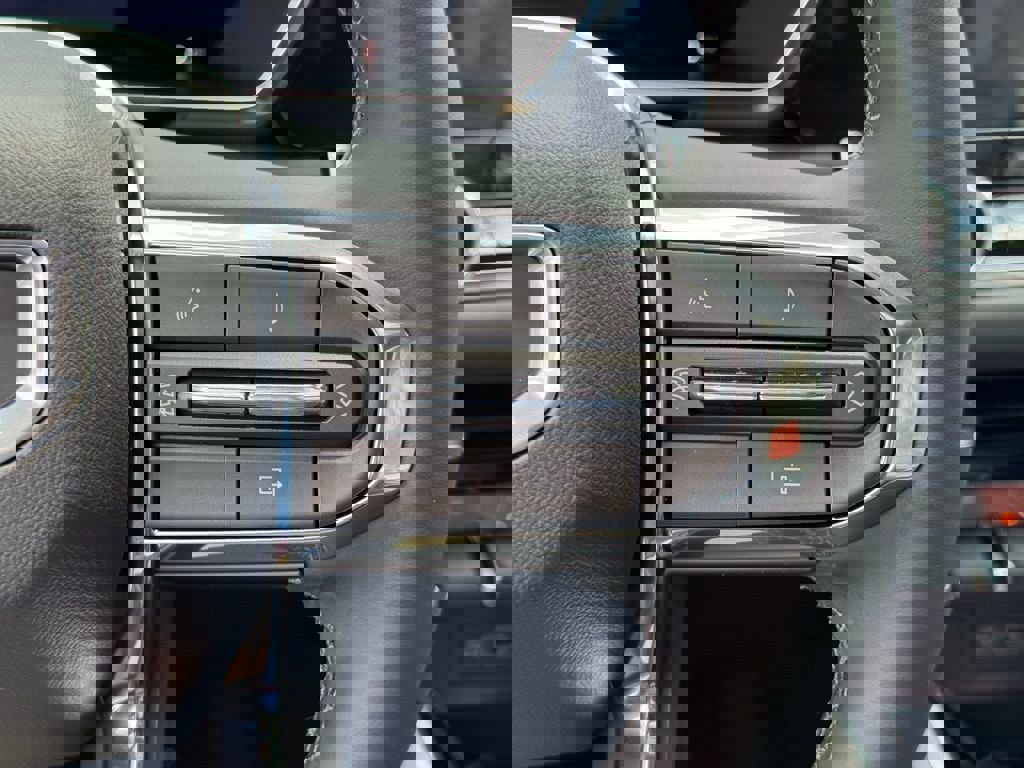 New 2026 GMC Canyon Elevation w/ Convenience Package image 26