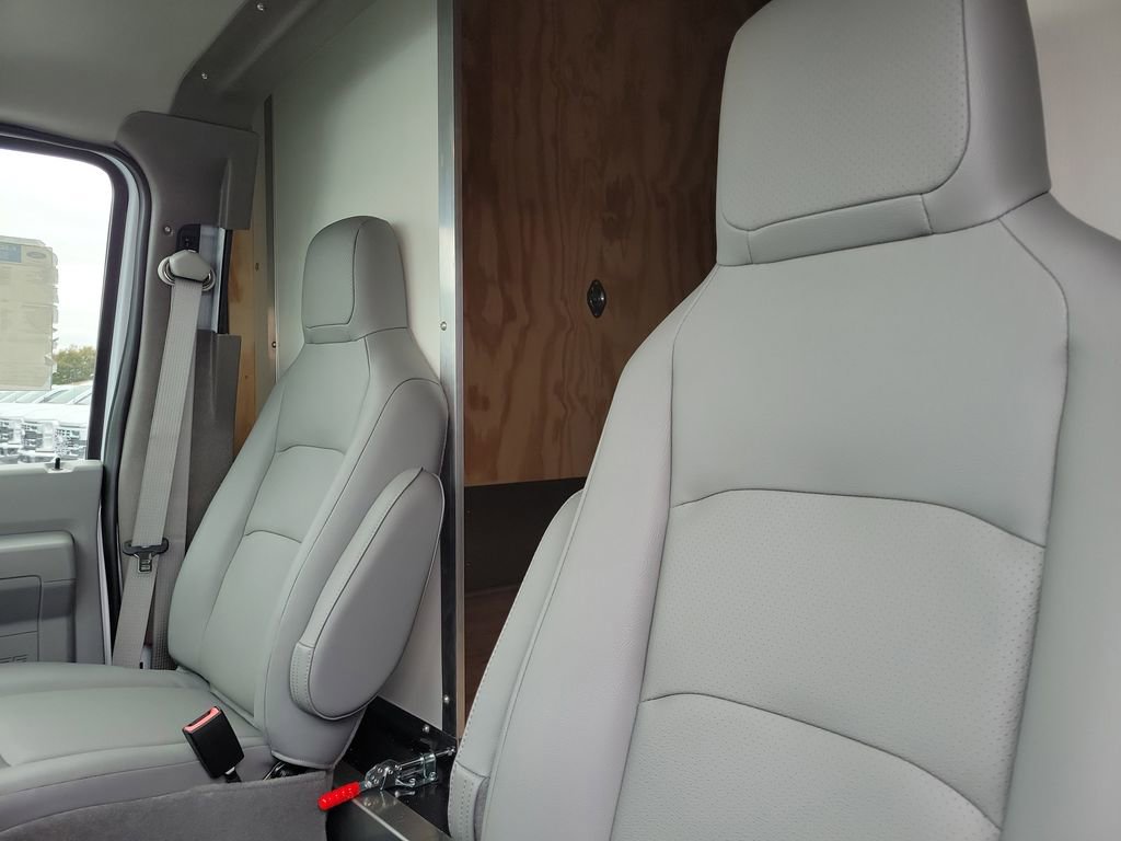 New 2026 Ford E-350 and Econoline 350 Super Duty w/ Power Equipment Group image 23