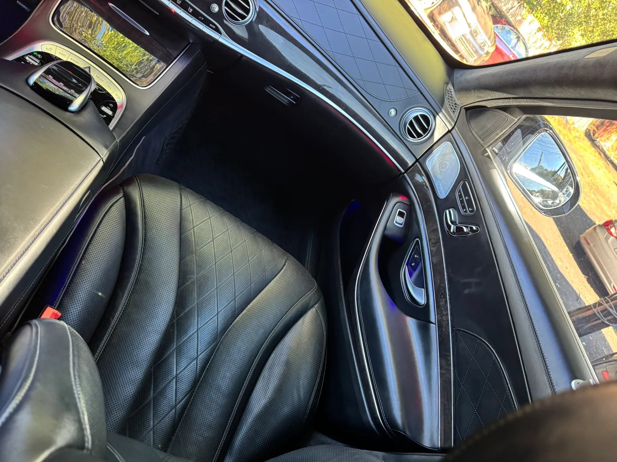 Used 2019 Mercedes-Benz S 560 Sedan image 12