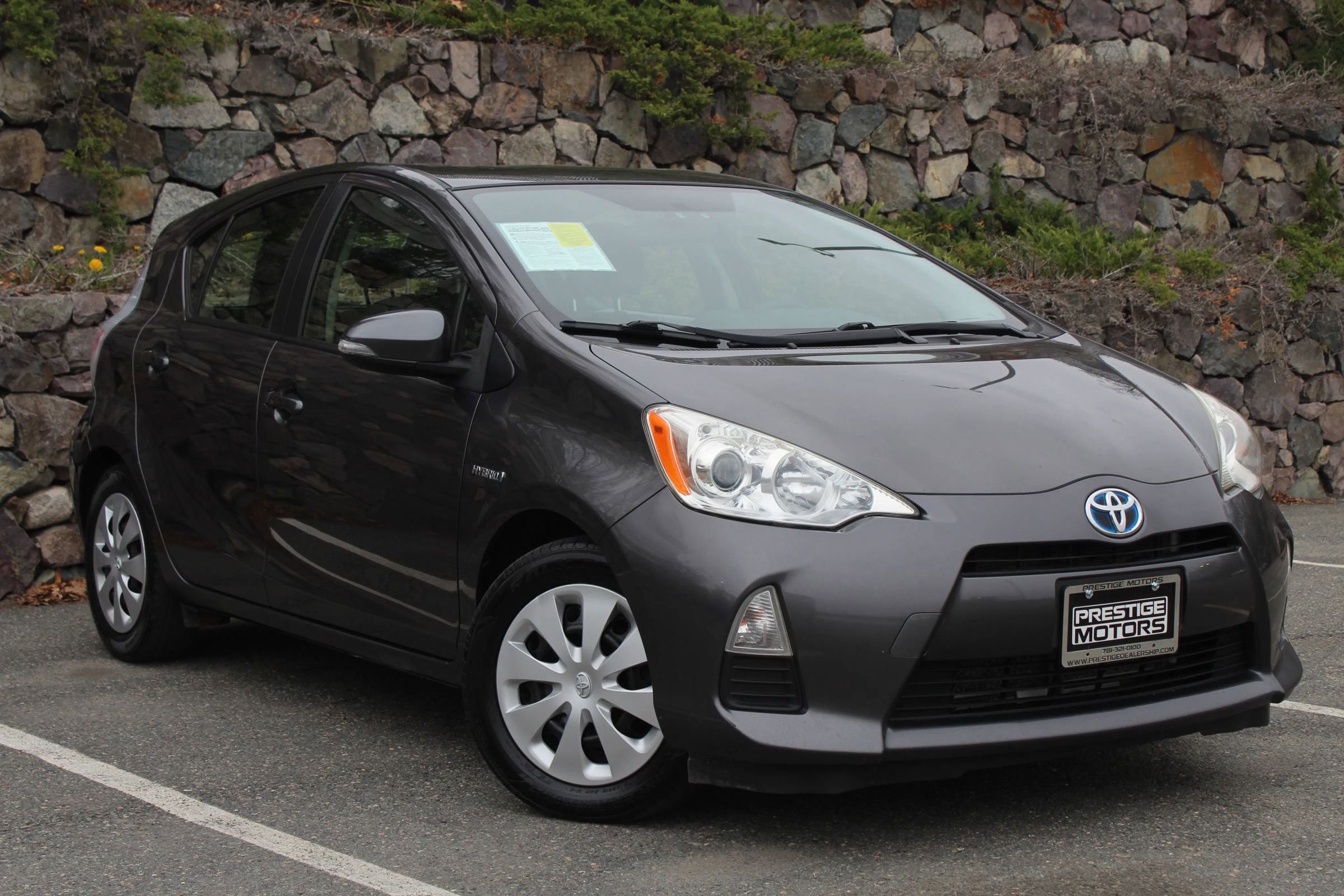 Used 2013 Toyota Prius C Two FWD image 4
