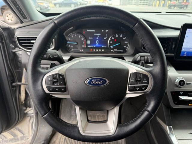 Certified 2021 Ford Explorer XLT w/ Equipment Group 202A image 14