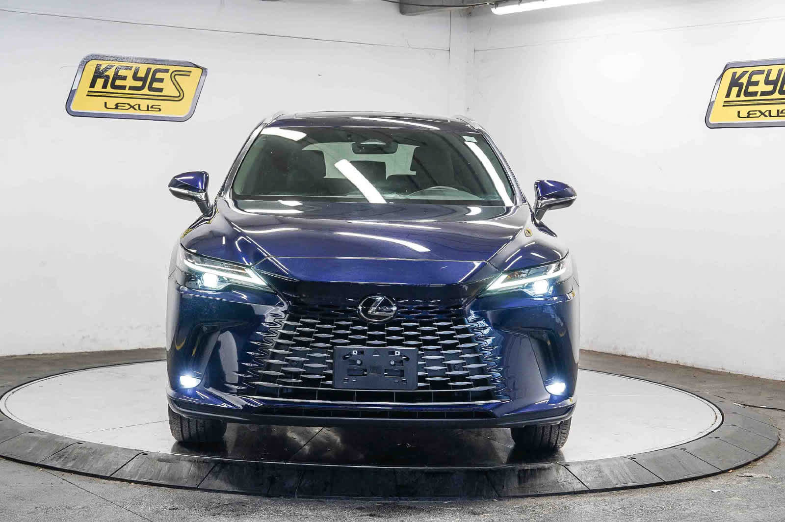 Used 2025 Lexus RX 350 FWD w/ Technology Package image 6