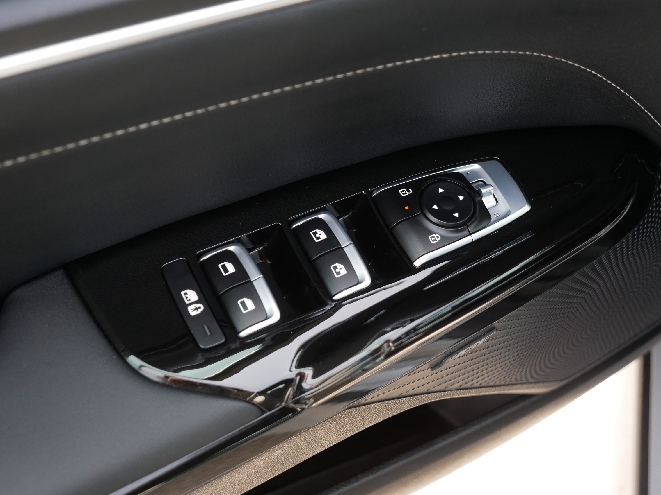 Certified 2025 Kia K5 GT-Line w/ GT-Line Premium Package image 19