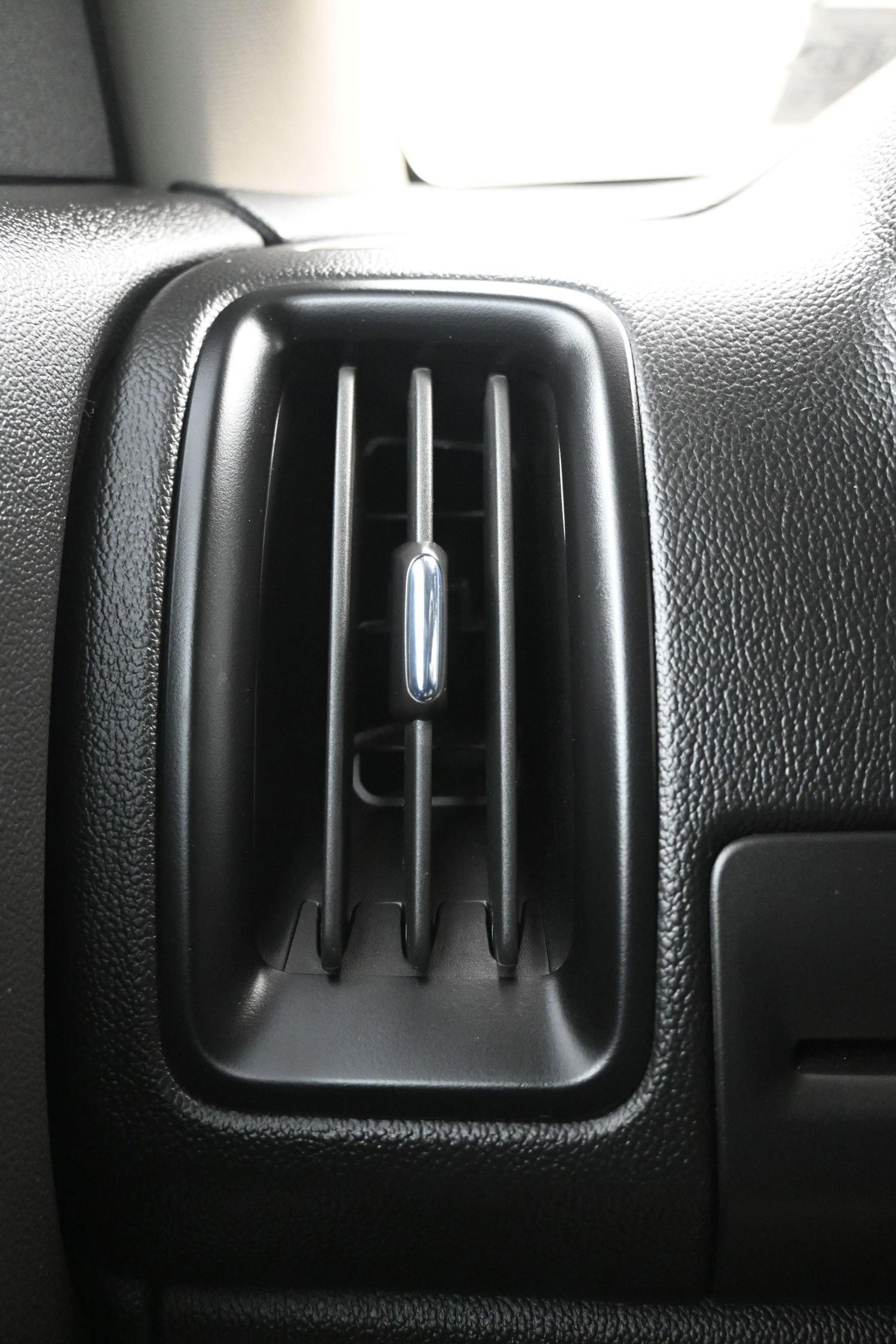 Used 2015 Chevrolet Colorado LT w/ Luxury Package image 18