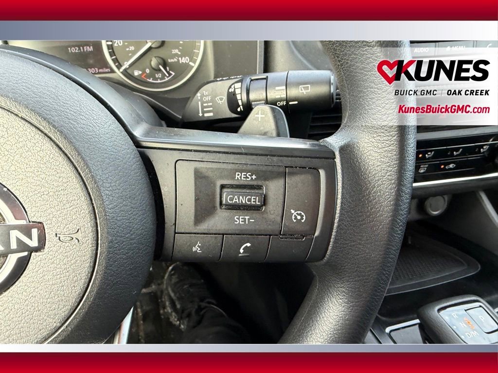 Used 2024 Nissan Rogue S image 4