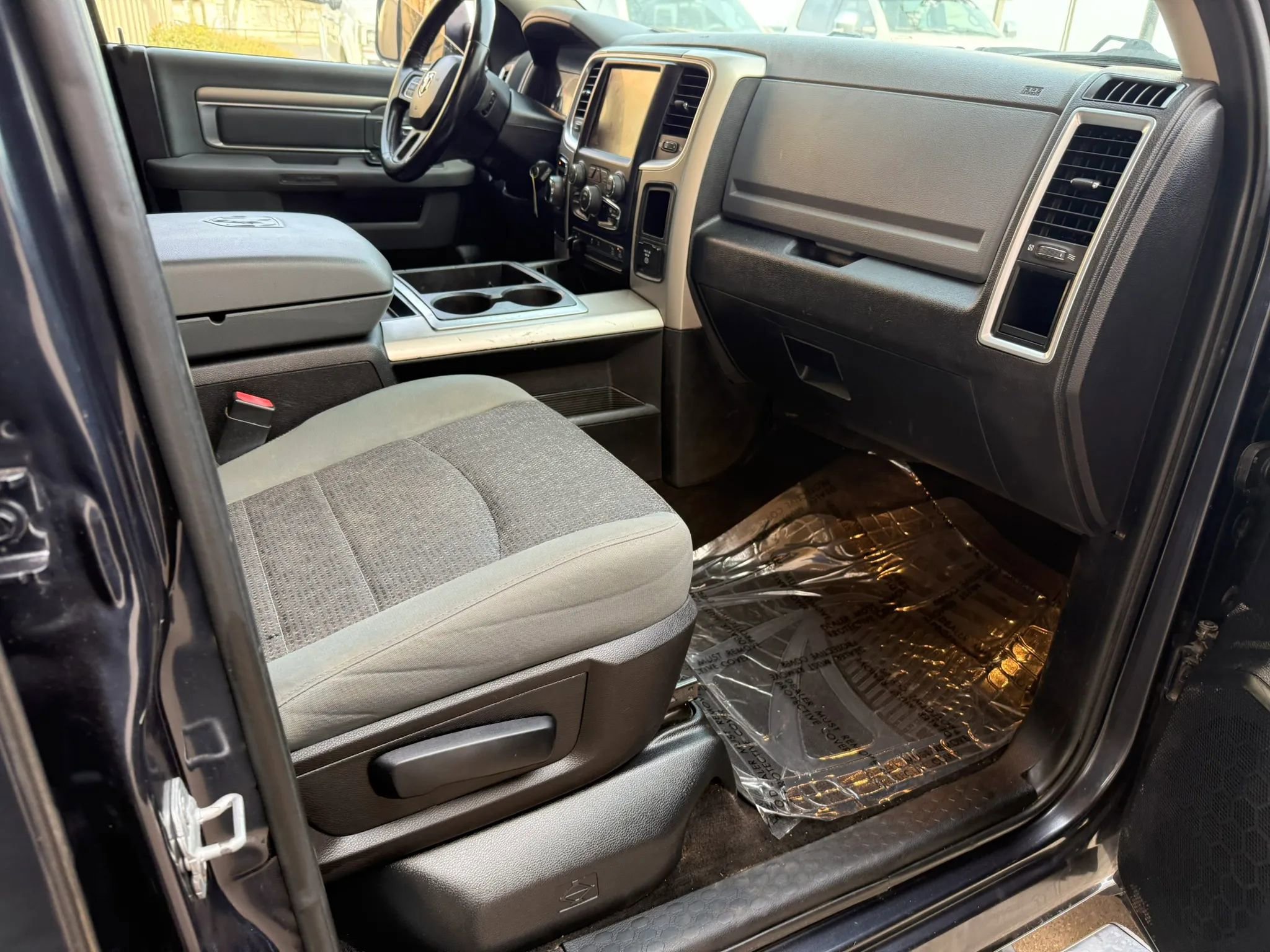 Used 2014 RAM 1500 Lone Star image 21