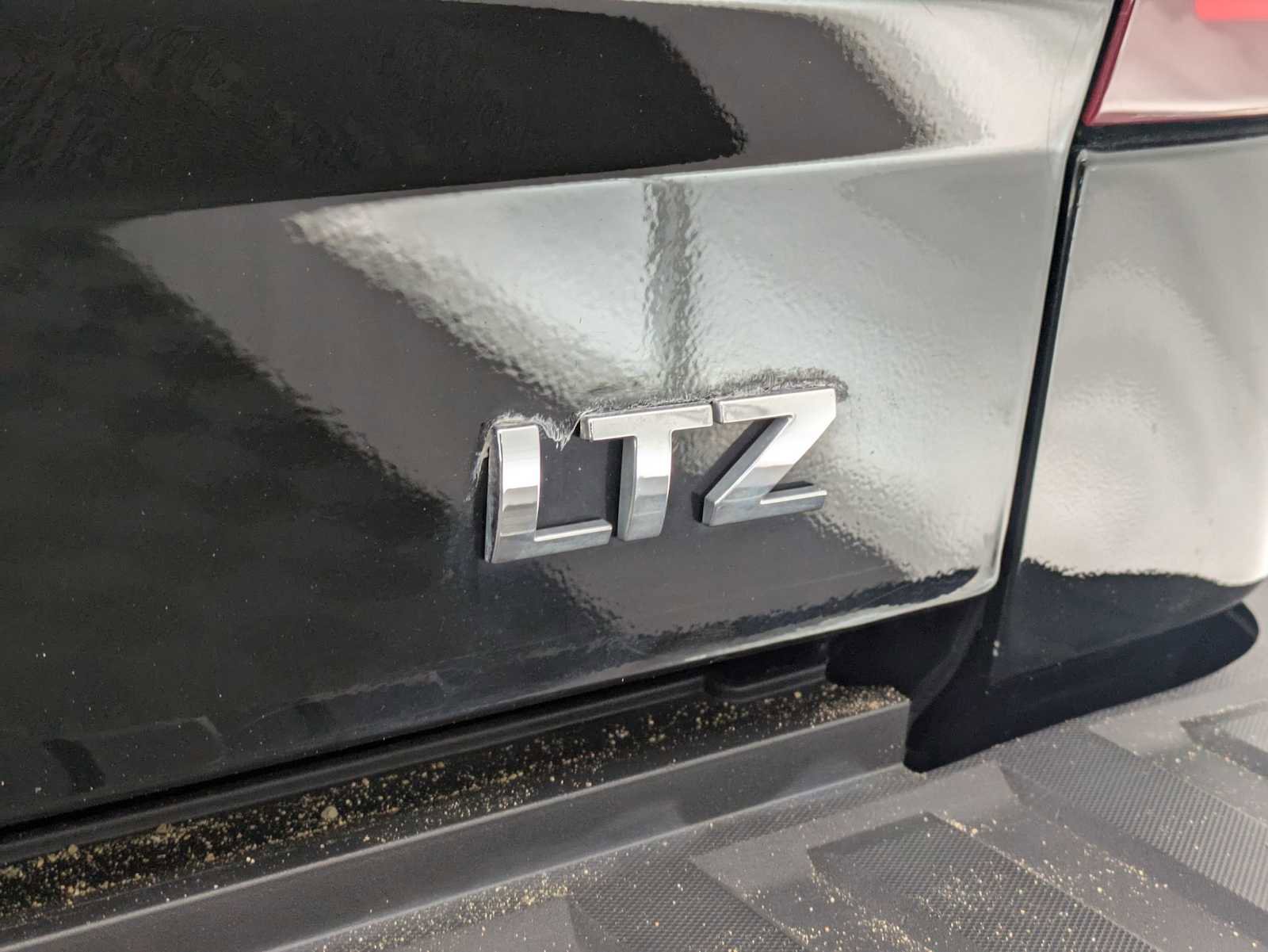 Used 2018 Chevrolet Silverado 1500 LTZ AWD/4WD image 14