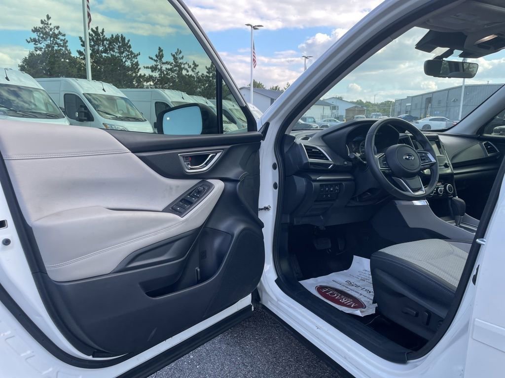 Used 2024 Subaru Forester Premium image 15