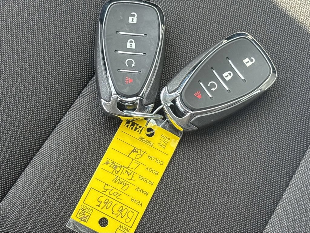 Used 2025 Chevrolet TrailBlazer LT w/ LT Cold Weather Package FWD image 32