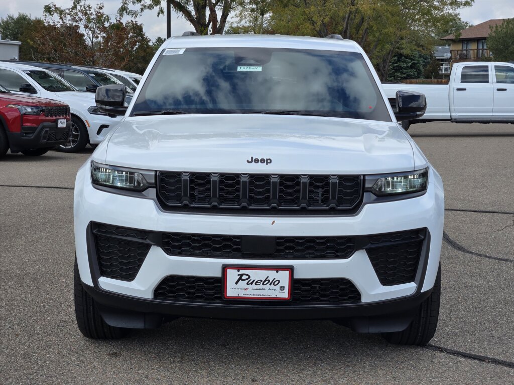 New 2027 Jeep Grand Cherokee Altitude AWD/4WD image 6