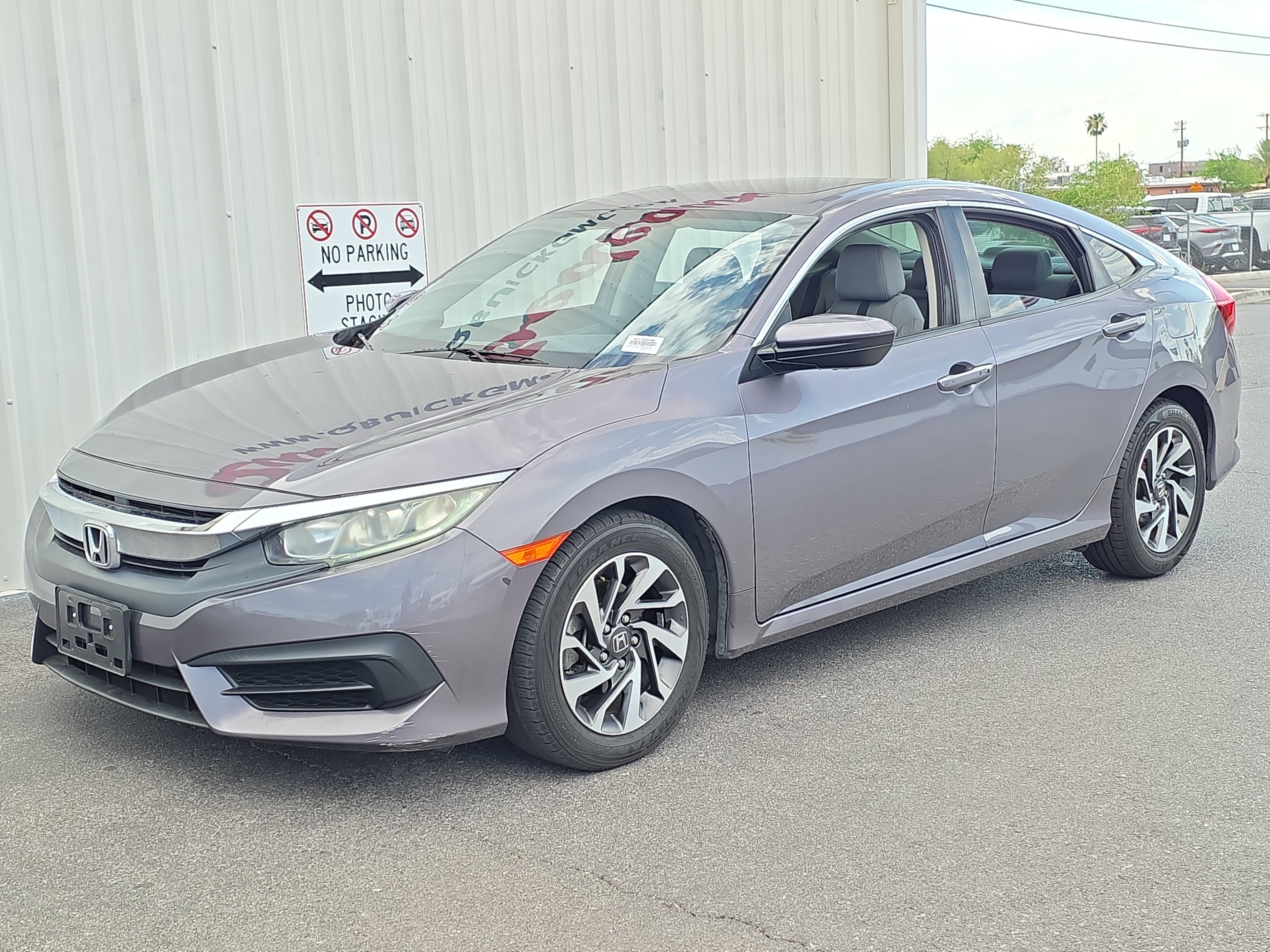 Used 2018 Honda Civic EX image 3