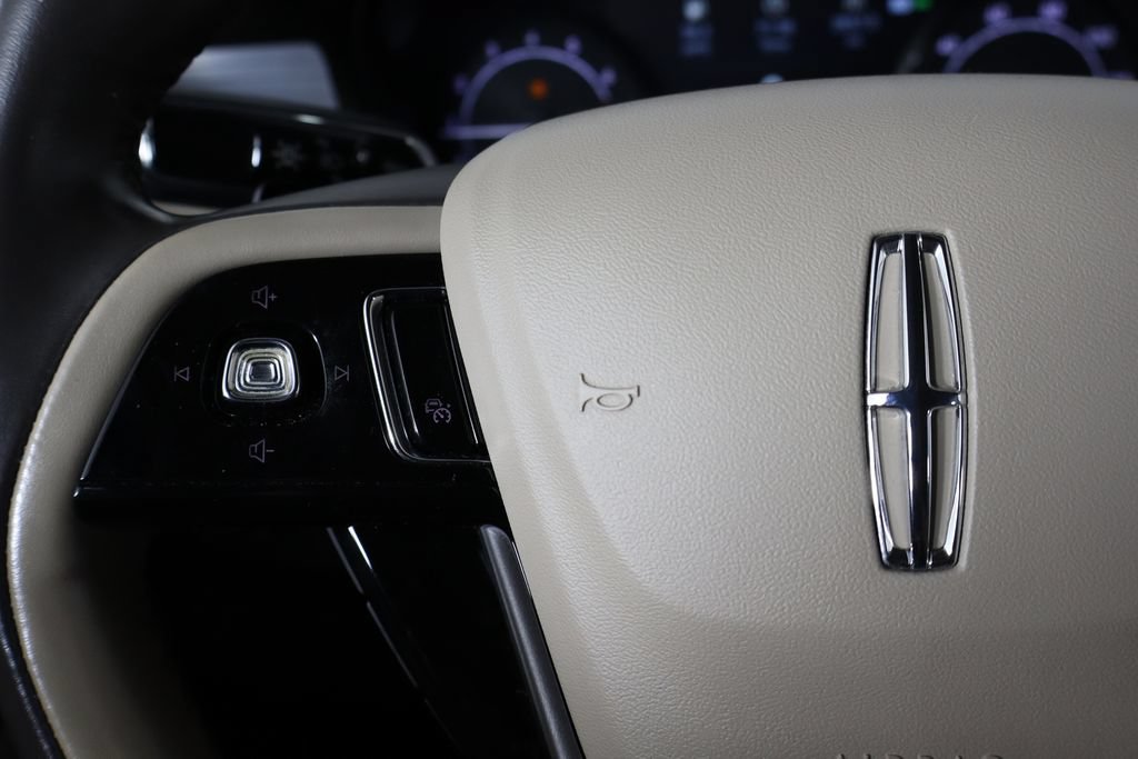 Used 2020 Lincoln Corsair FWD image 8