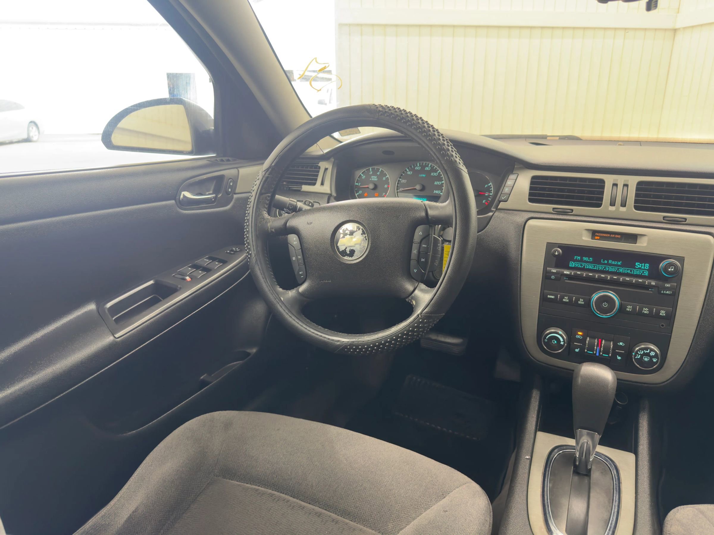 Used 2007 Chevrolet Impala LT image 10