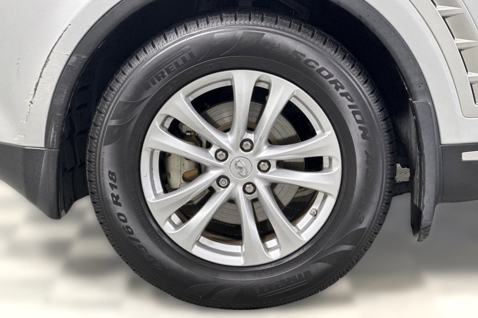 Used 2010 INFINITI FX35 AWD w/ Navigation Pkg image 11