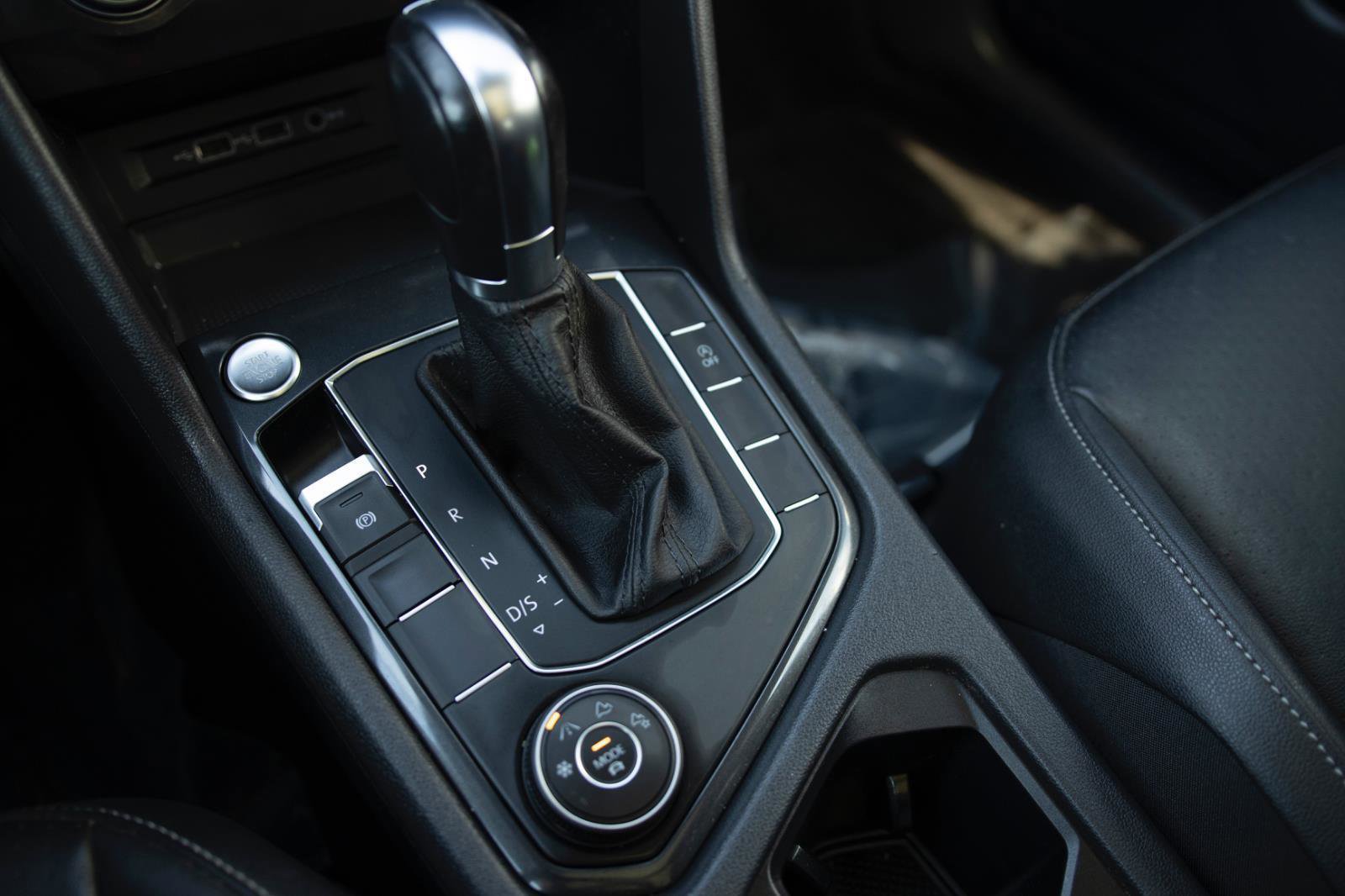 Used 2019 Volkswagen Tiguan S image 10