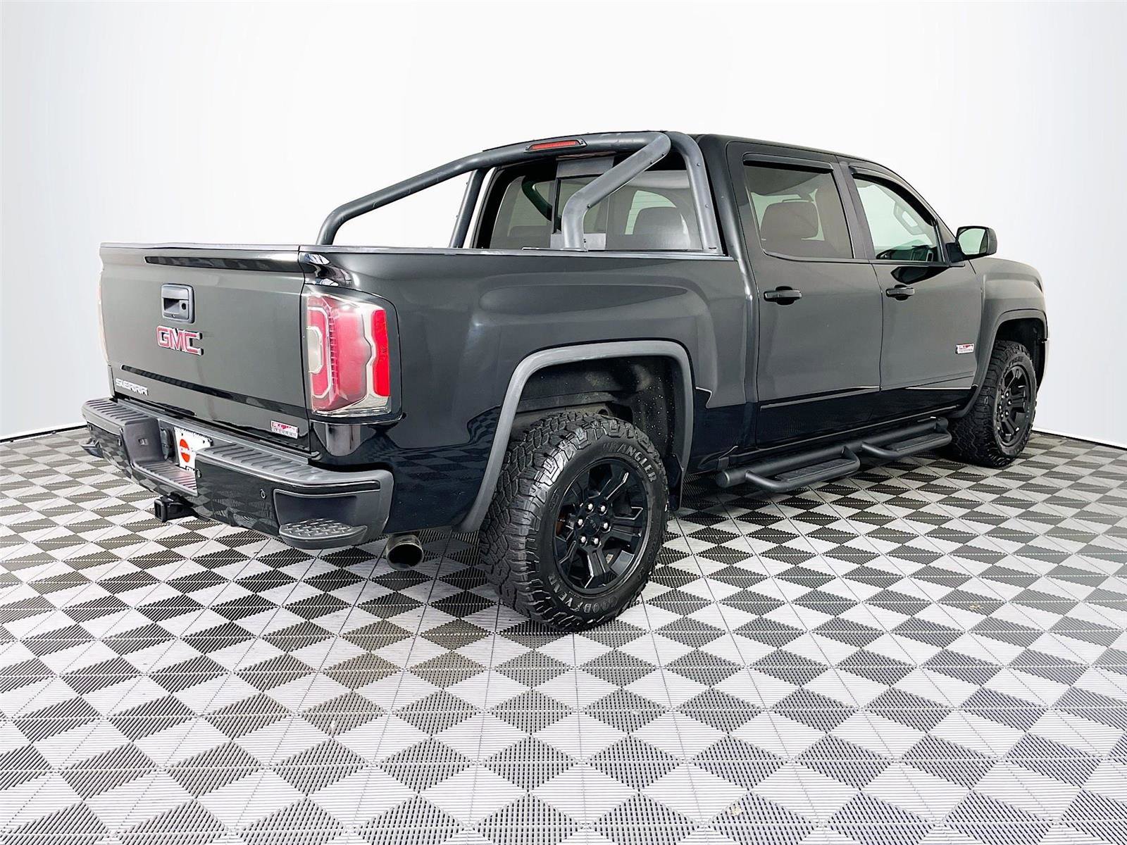 Used 2017 GMC Sierra 1500 SLT w/ All Terrain X Package AWD/4WD image 9