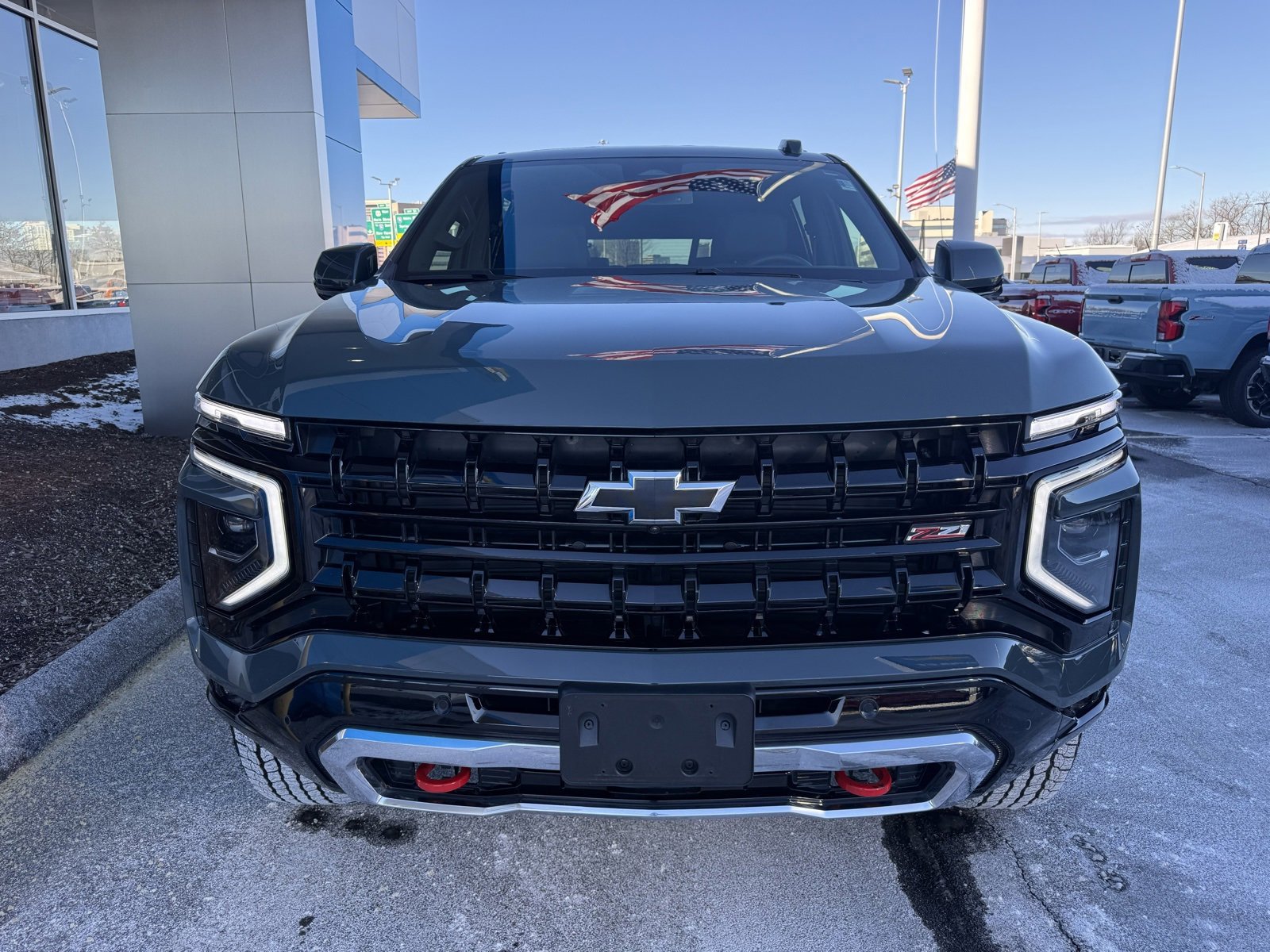 Used 2025 Chevrolet Suburban Z71 w/ Z71 Off-Road Package image 3