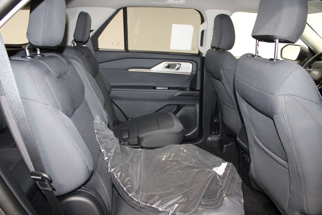 New 2026 Ford Explorer Active RWD image 29
