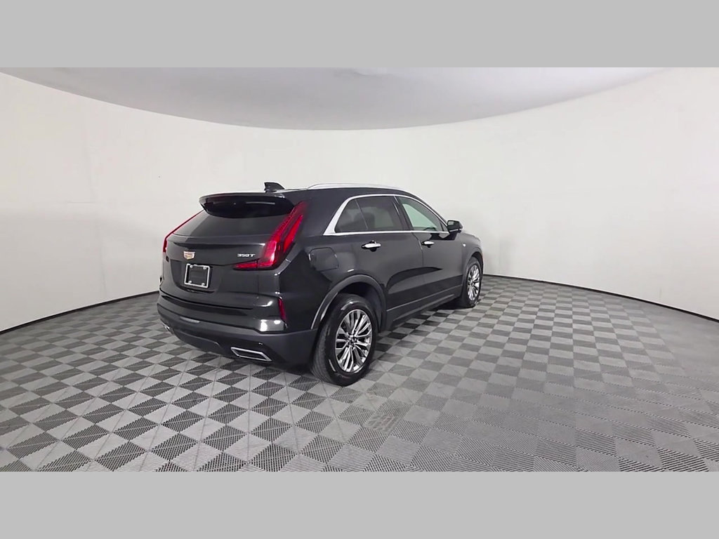 Used 2025 Cadillac XT4 Premium Luxury FWD image 40