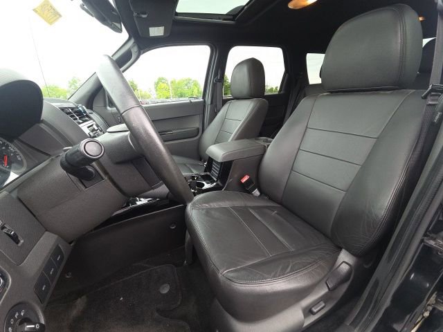 Used 2011 Ford Escape Limited w/ 302A Rapid Spec Order Code FWD image 25