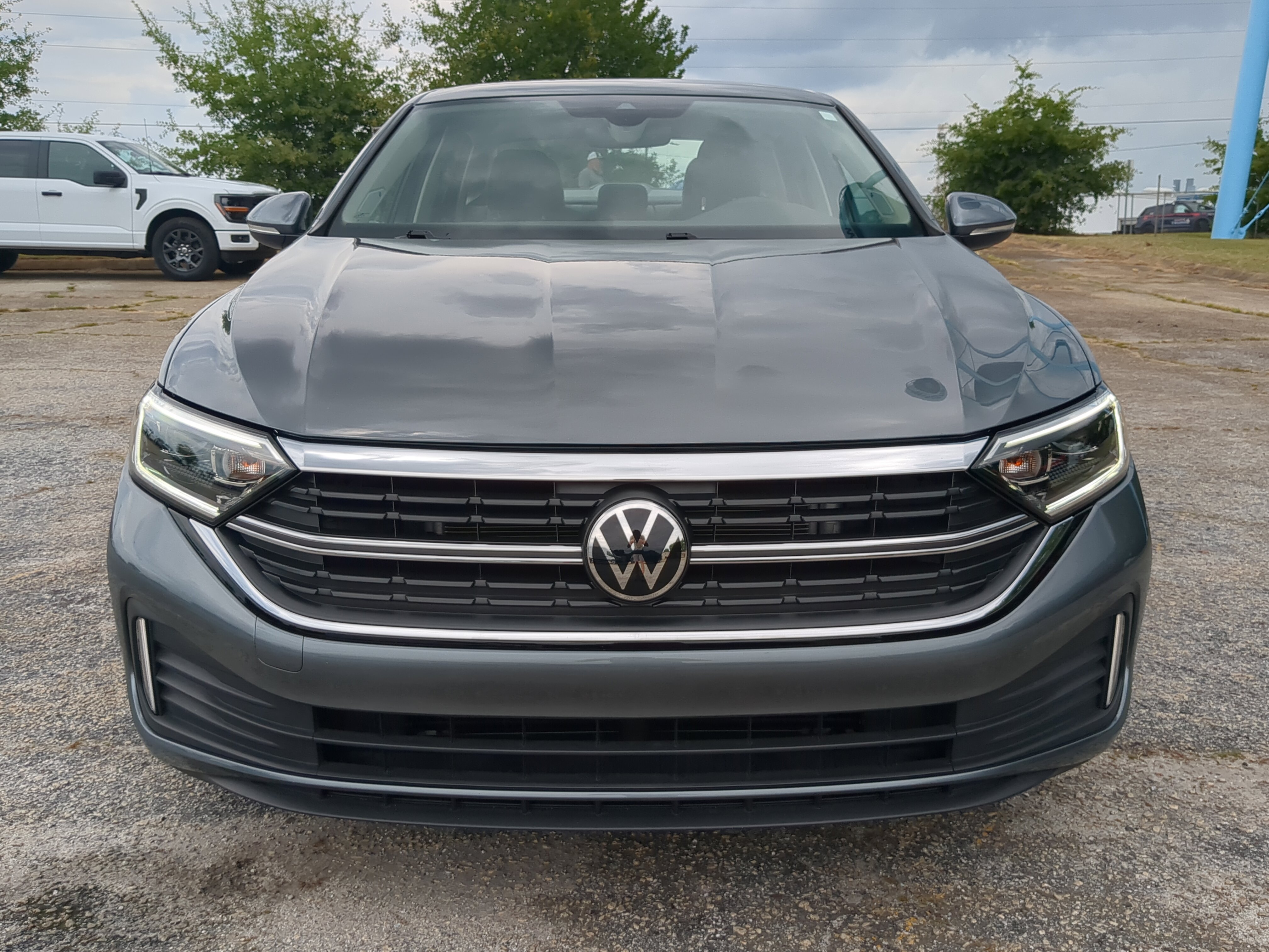 Used 2024 Volkswagen Jetta SEL FWD image 7