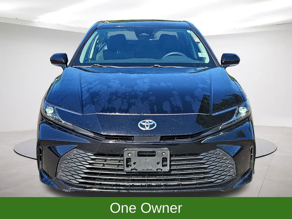 Used 2025 Toyota Camry LE FWD video 2
