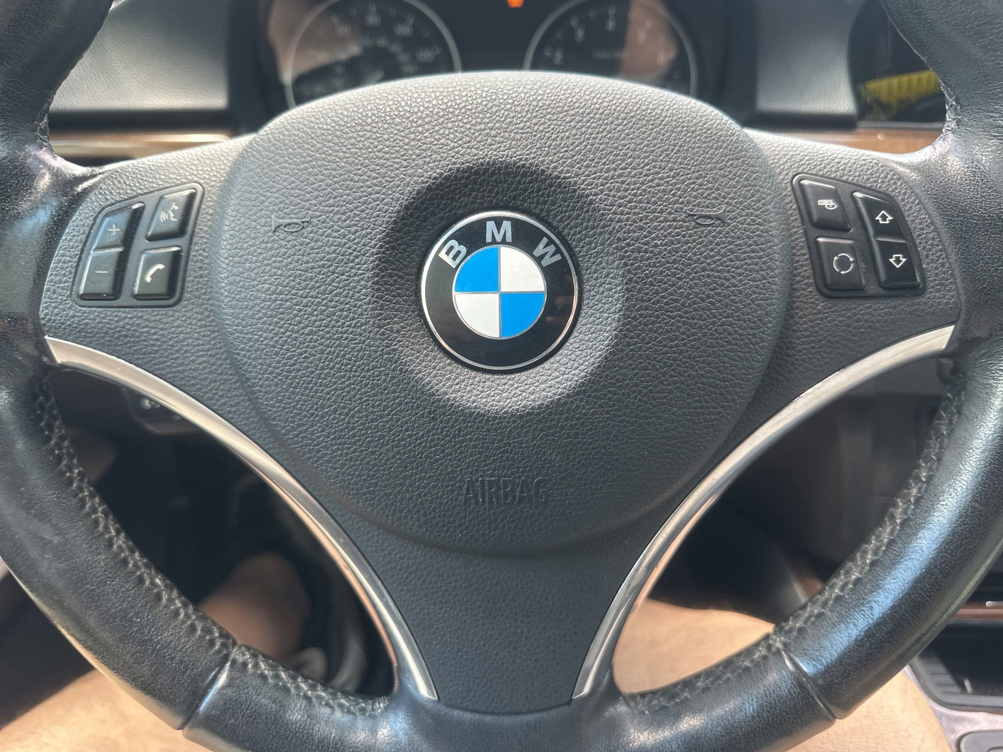 Used 2013 BMW 328i Convertible RWD image 10