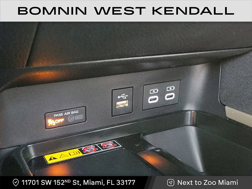 Used 2025 Toyota Camry LE image 19