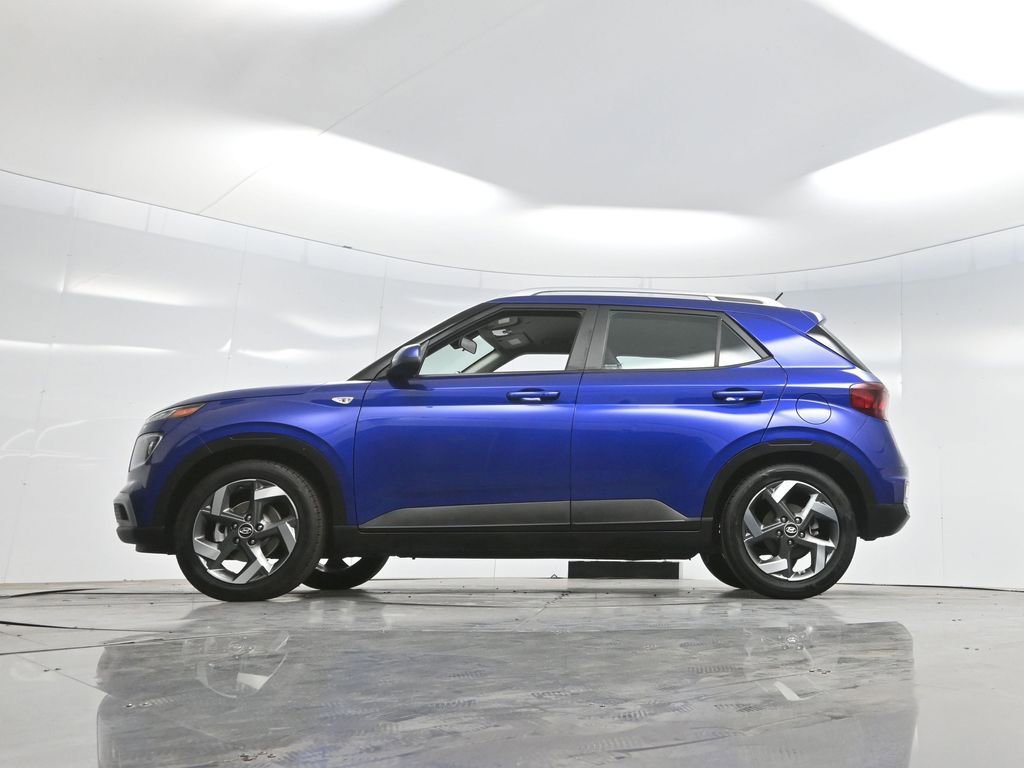 Used 2023 Hyundai Venue Limited w/ Cargo Package image 60