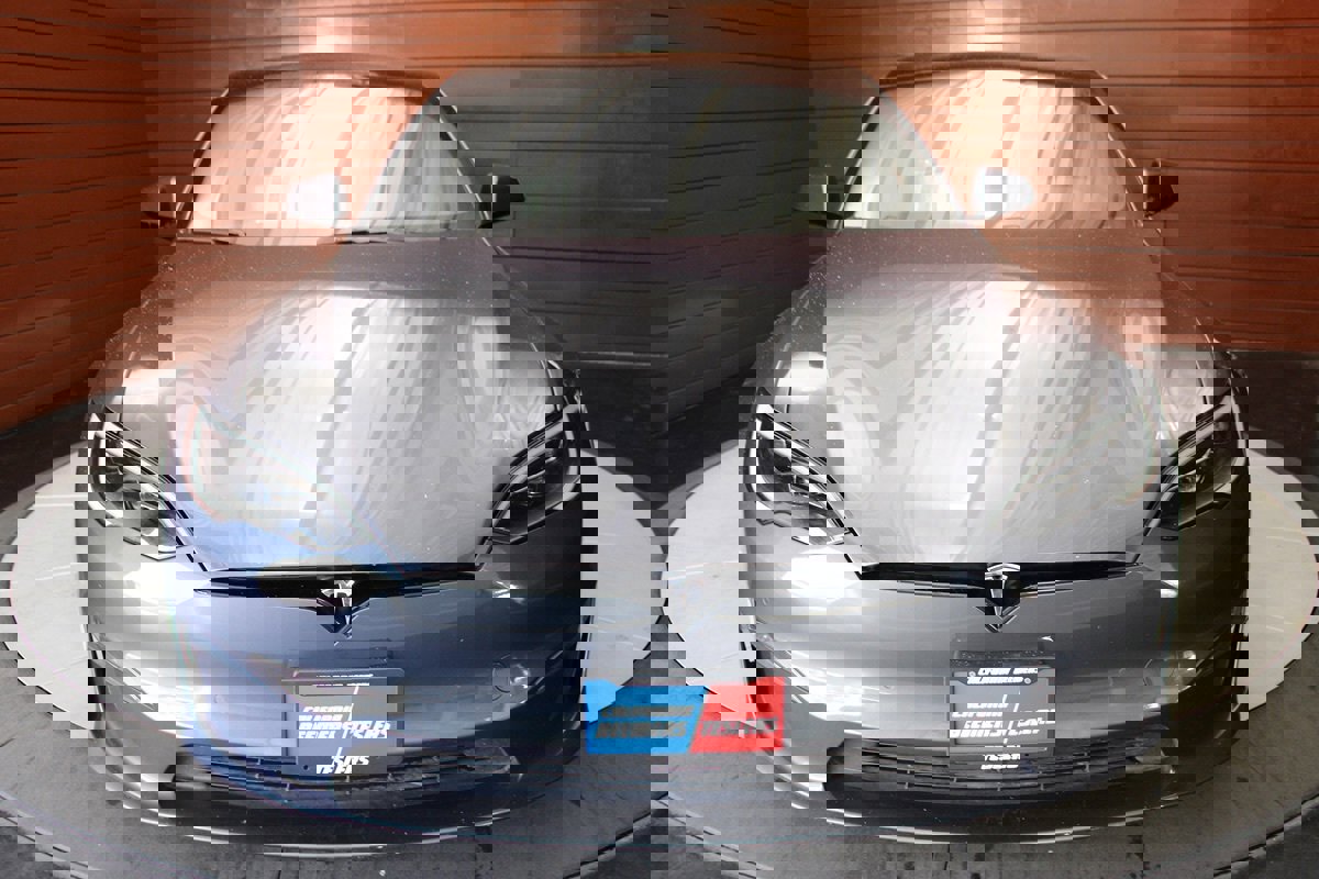 Used 2023 Tesla Model S AWD image 2