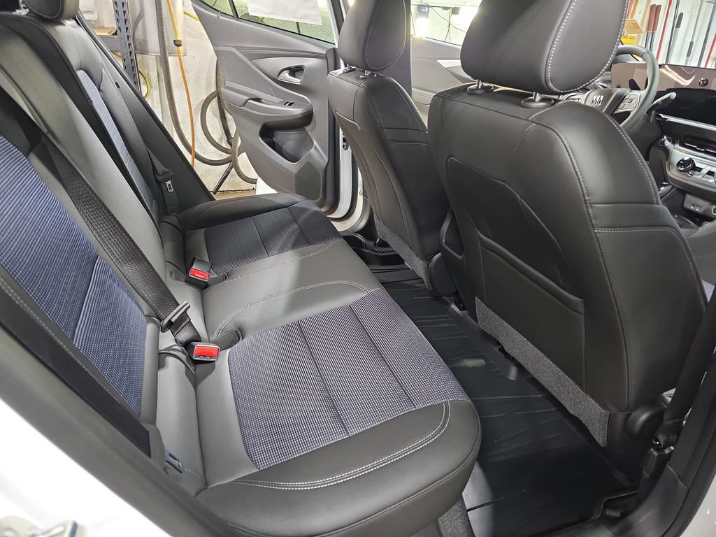 New 2026 Buick Envista Preferred w/ Convenience I Package FWD image 11