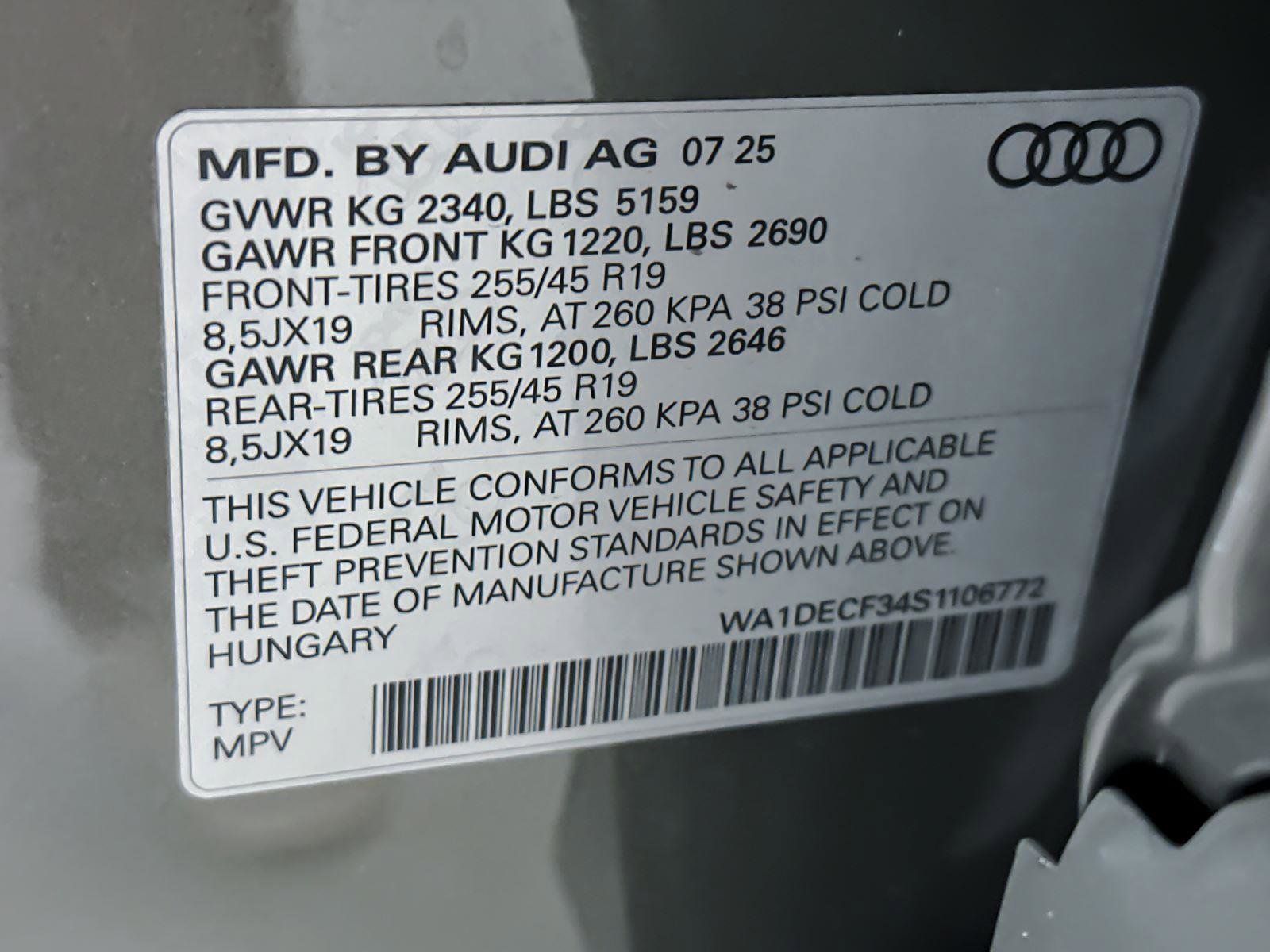Certified 2025 Audi Q3 2.0T Premium w/ Convenience Package AWD/4WD image 28