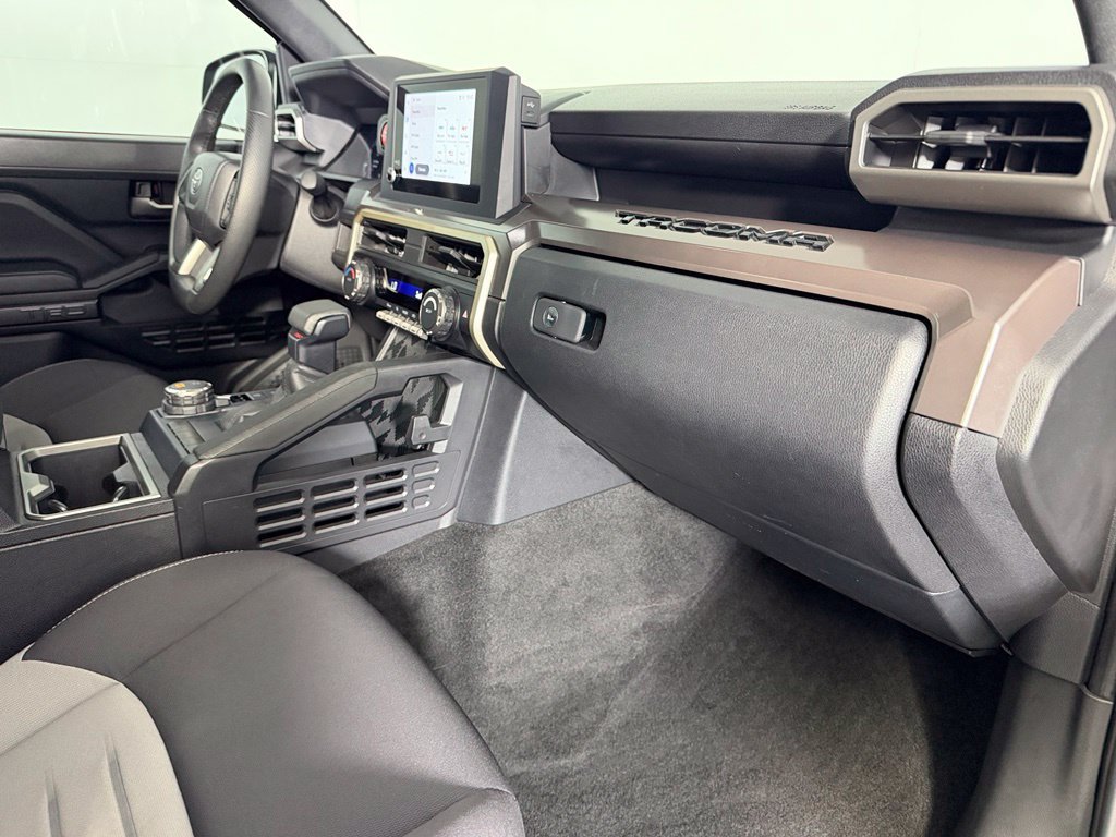 Used 2024 Toyota Tacoma TRD Sport AWD/4WD image 14