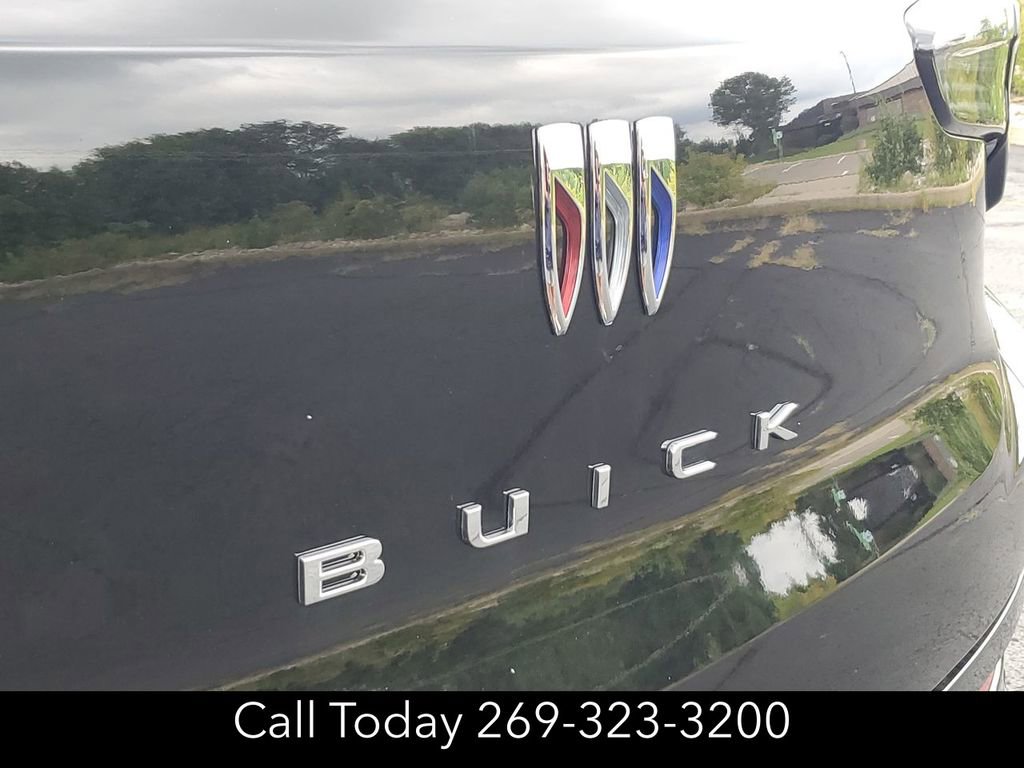 New 2025 Buick Encore GX Avenir w/ Avenir Technology Package image 30