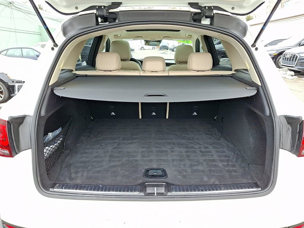 Used 2022 Mercedes-Benz GLC 300 GLC 300 image 29