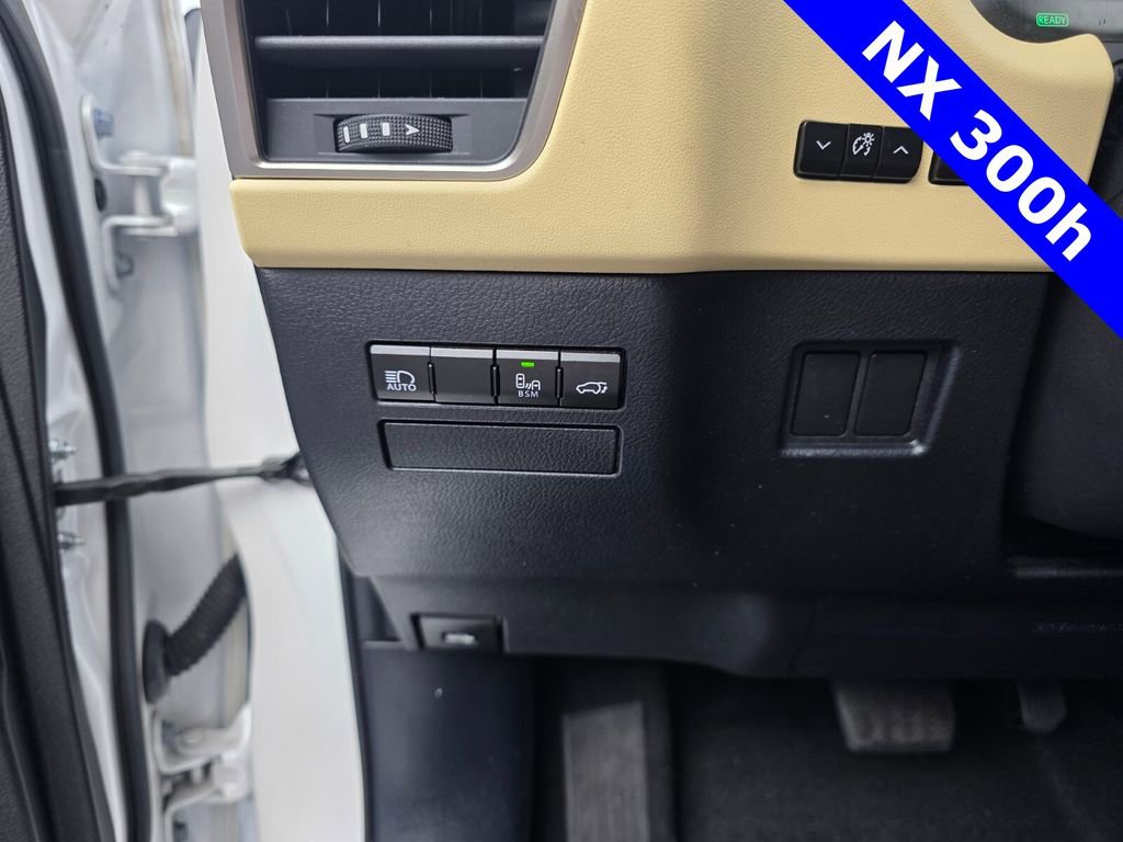 Used 2020 Lexus NX 300h 300h w/ Comfort Package image 26