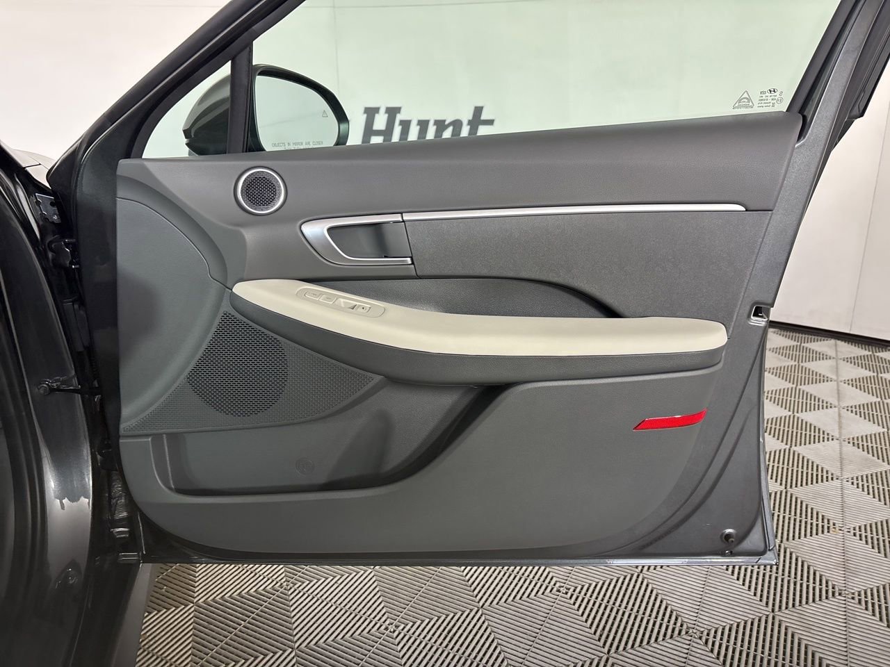 Used 2025 Hyundai Sonata SE image 24