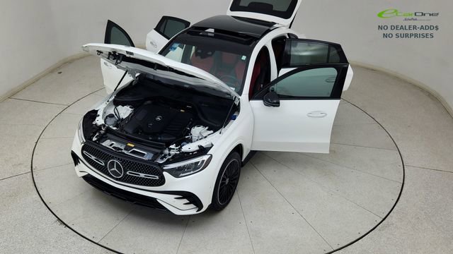 Used 2025 Mercedes-Benz GLC 300 4MATIC image 88
