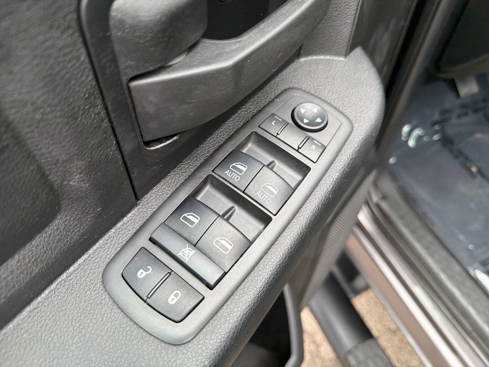 Used 2022 RAM 3500 Tradesman AWD/4WD image 12