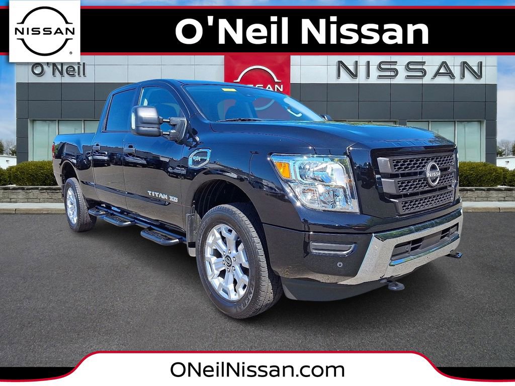 Certified 2024 Nissan Titan SV w/ SV Convenience Package image 1