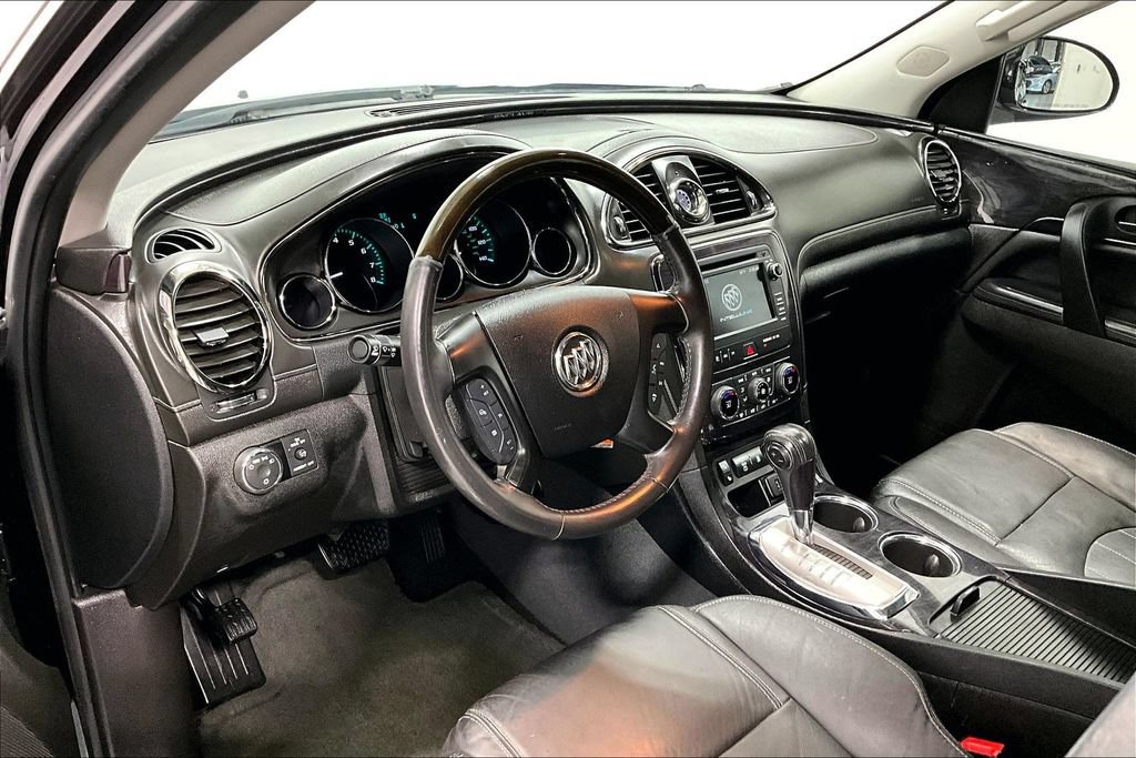 Used 2017 Buick Enclave Leather AWD/4WD image 16