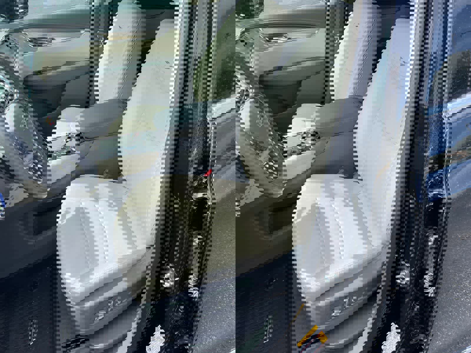 Used 2022 Cadillac XT5 Premium Luxury w/ Technology Package image 10