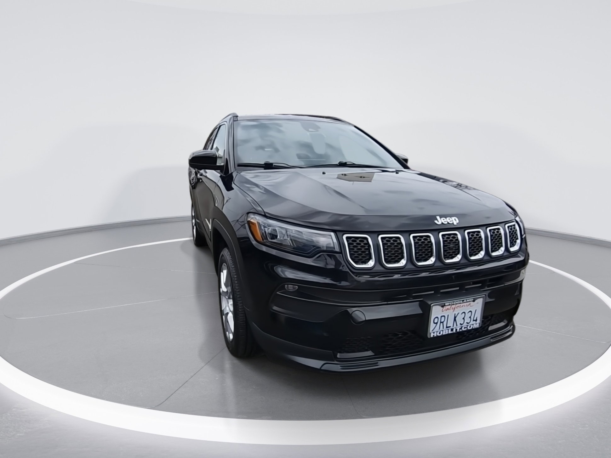 Certified 2023 Jeep Compass Latitude image 3