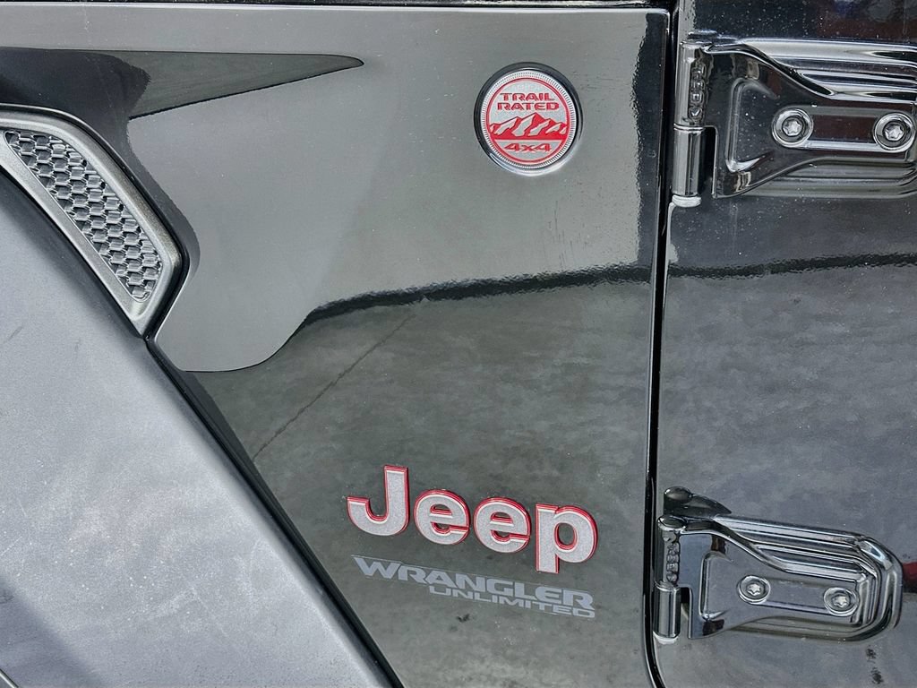 Used 2022 Jeep Wrangler Unlimited Rubicon w/ LED Lighting Group AWD/4WD image 27
